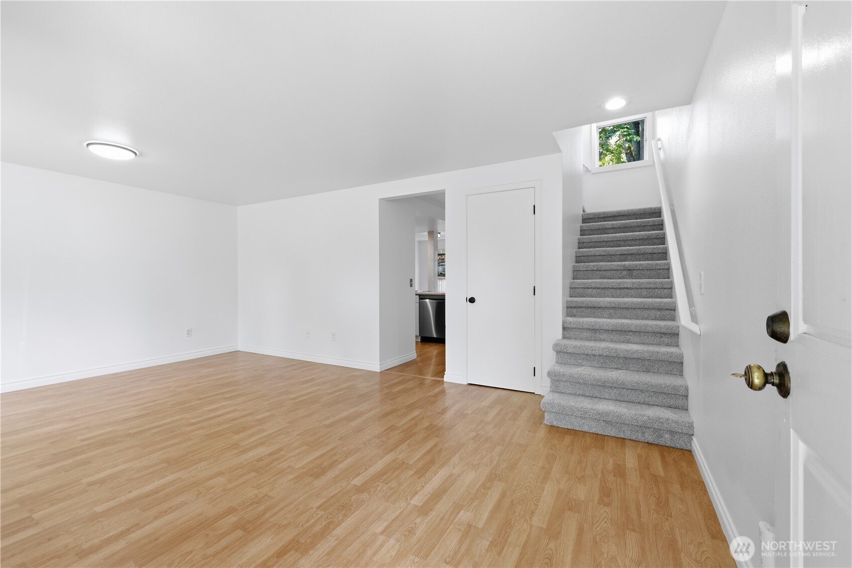 4181 244th Place Property Photo 5