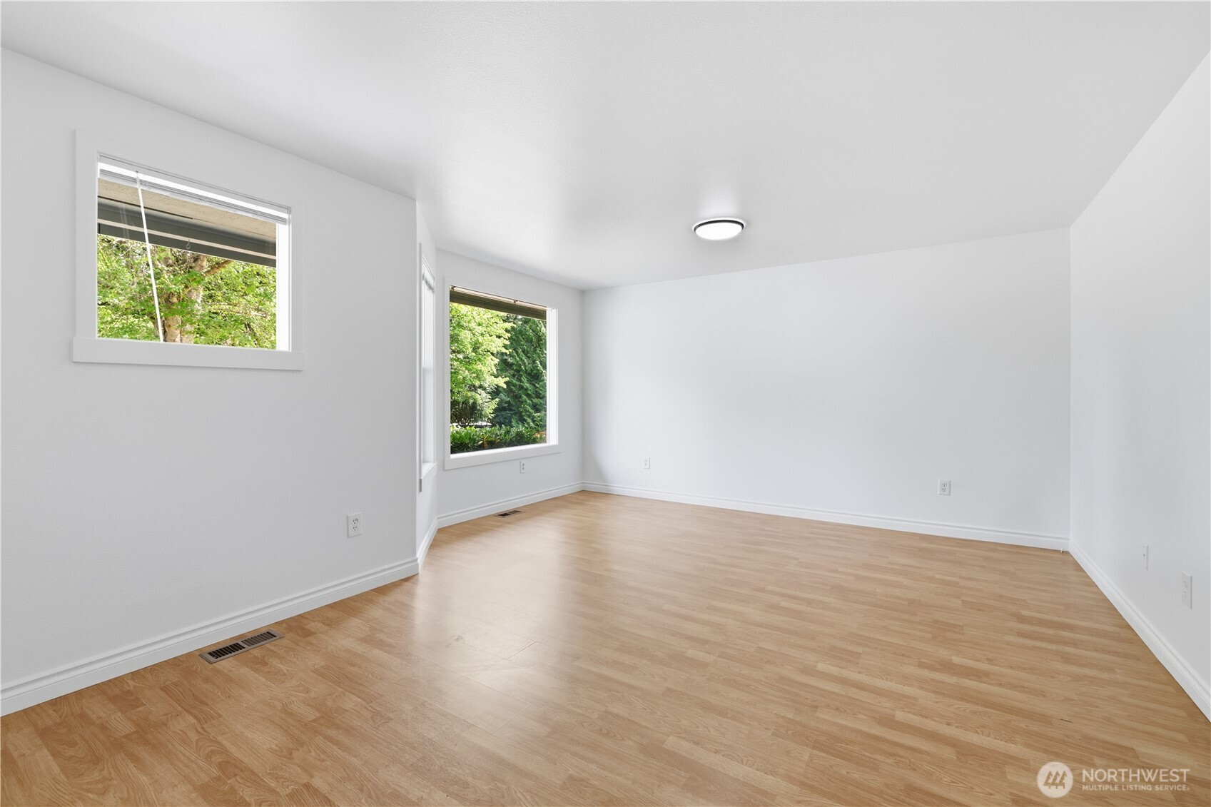 4181 244th Place Property Photo 6