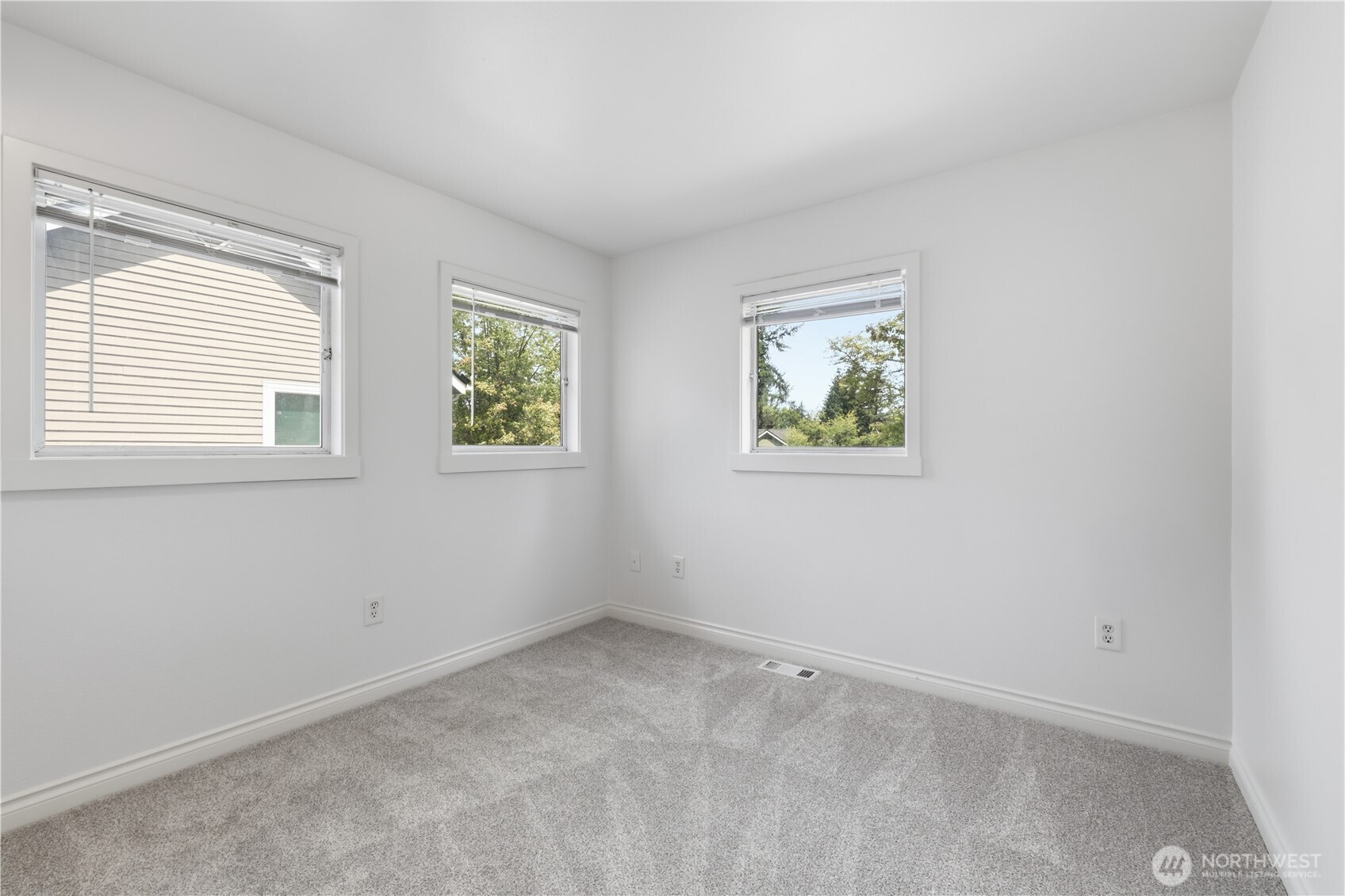 4181 244th Place Property Photo 15