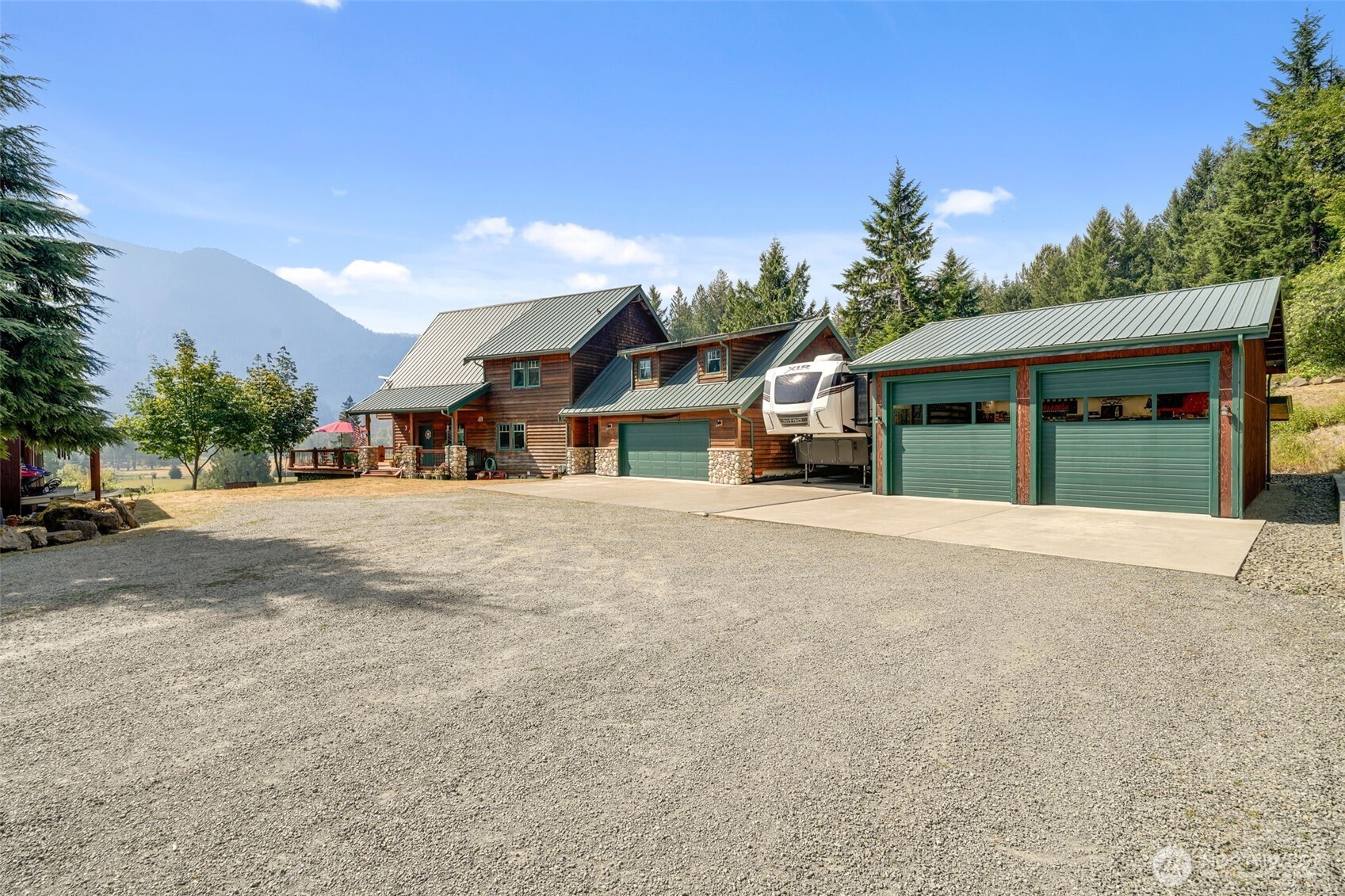 190 Carr Road Property Photo 3