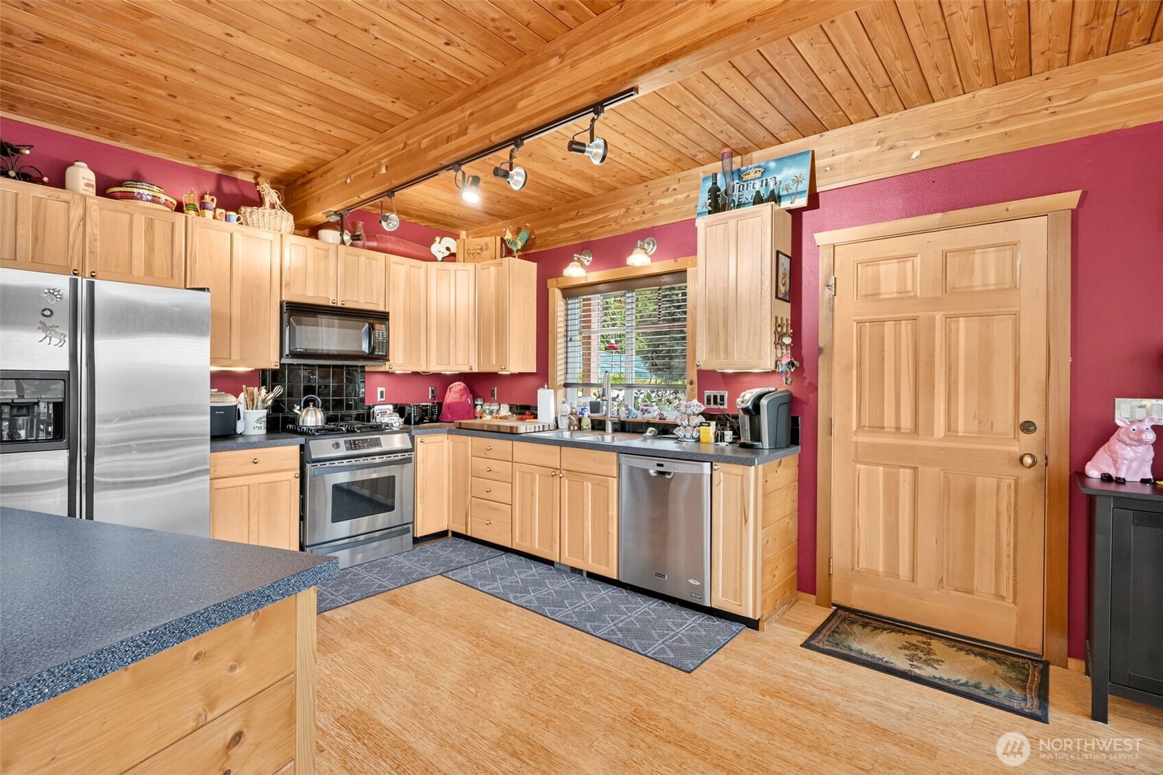 190 Carr Road Property Photo 8