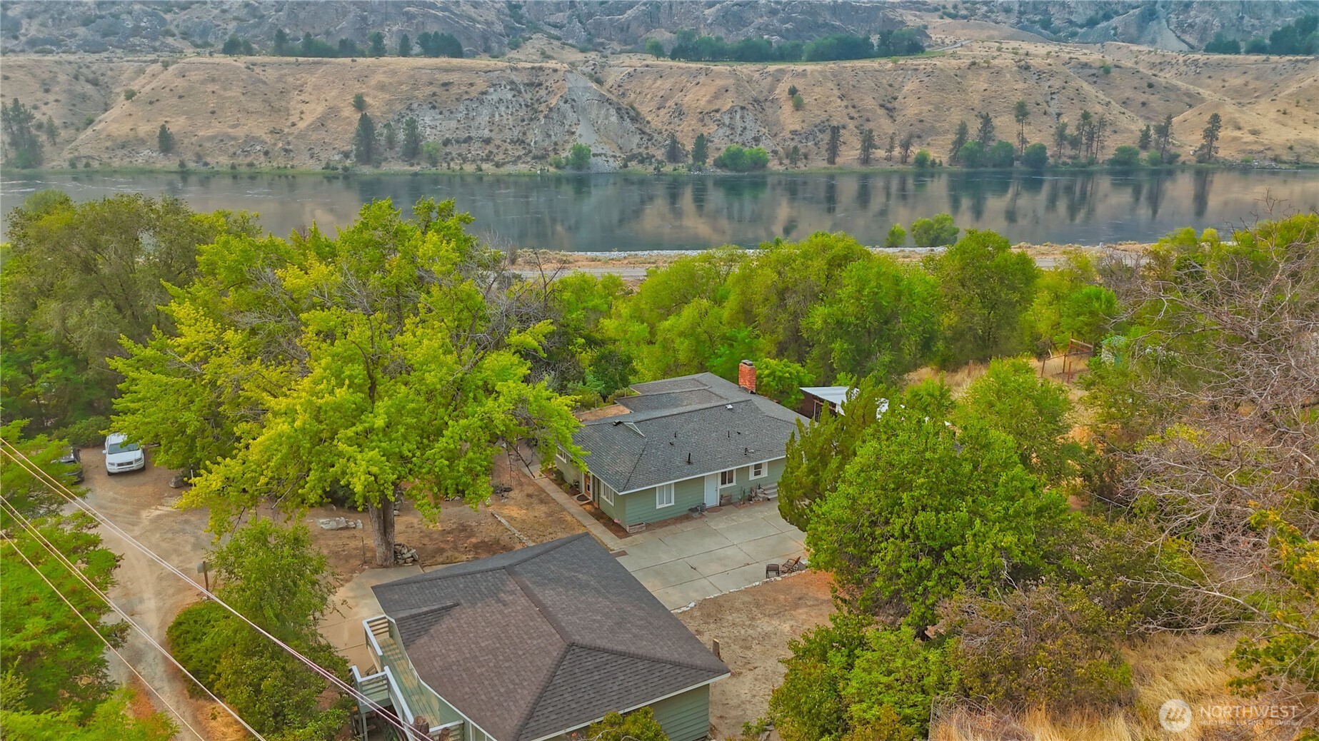 307 Orchard Avenue Property Photo 3