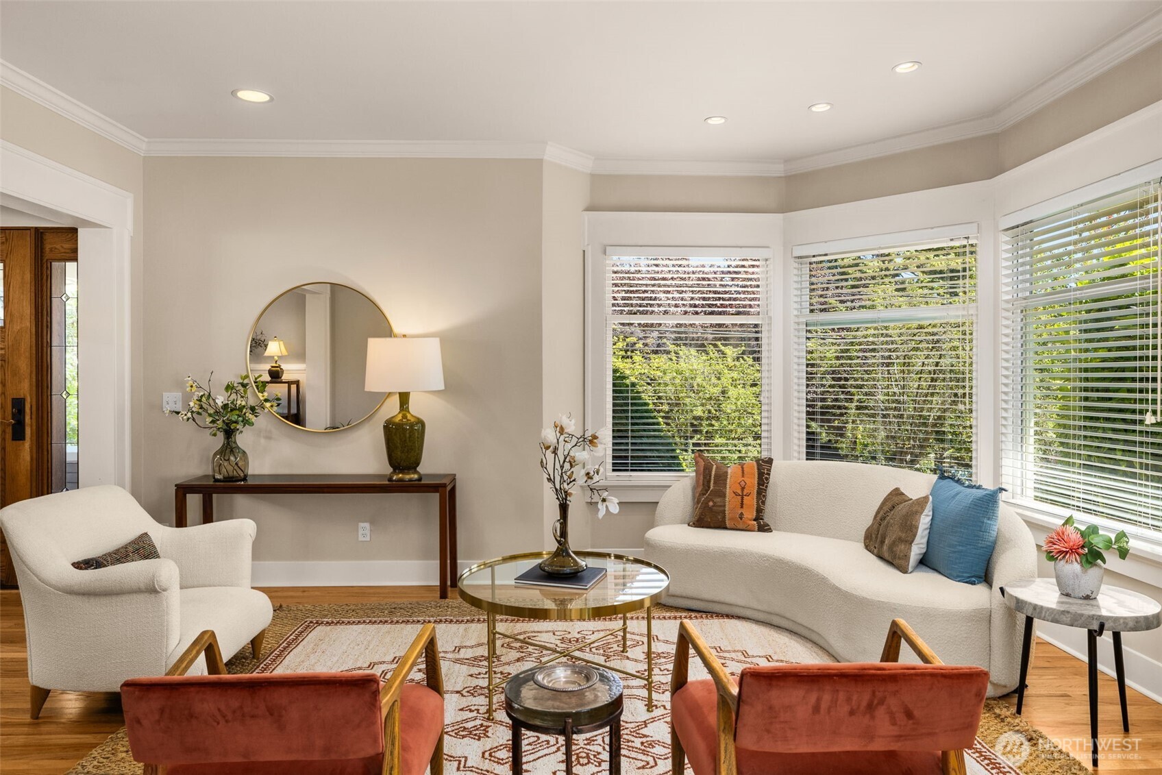 4549 Thackeray Place Property Photo 13