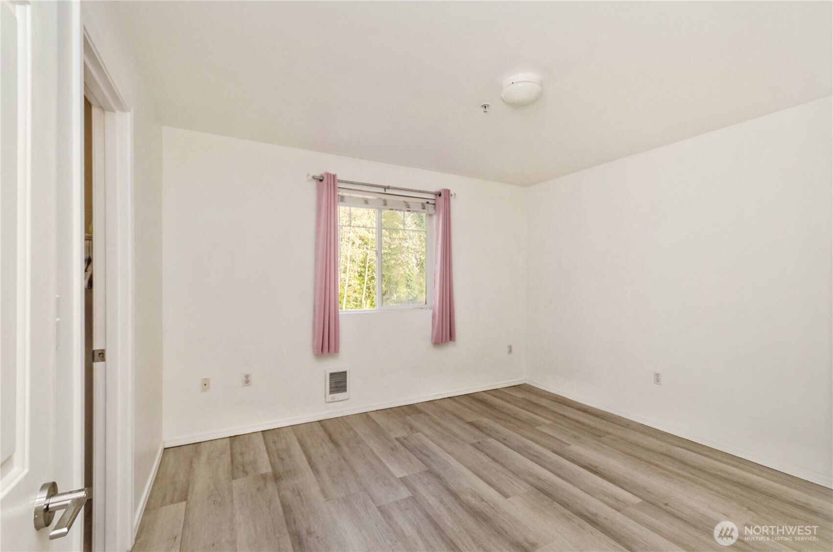 31900 104th Avenue F203 Property Photo 28