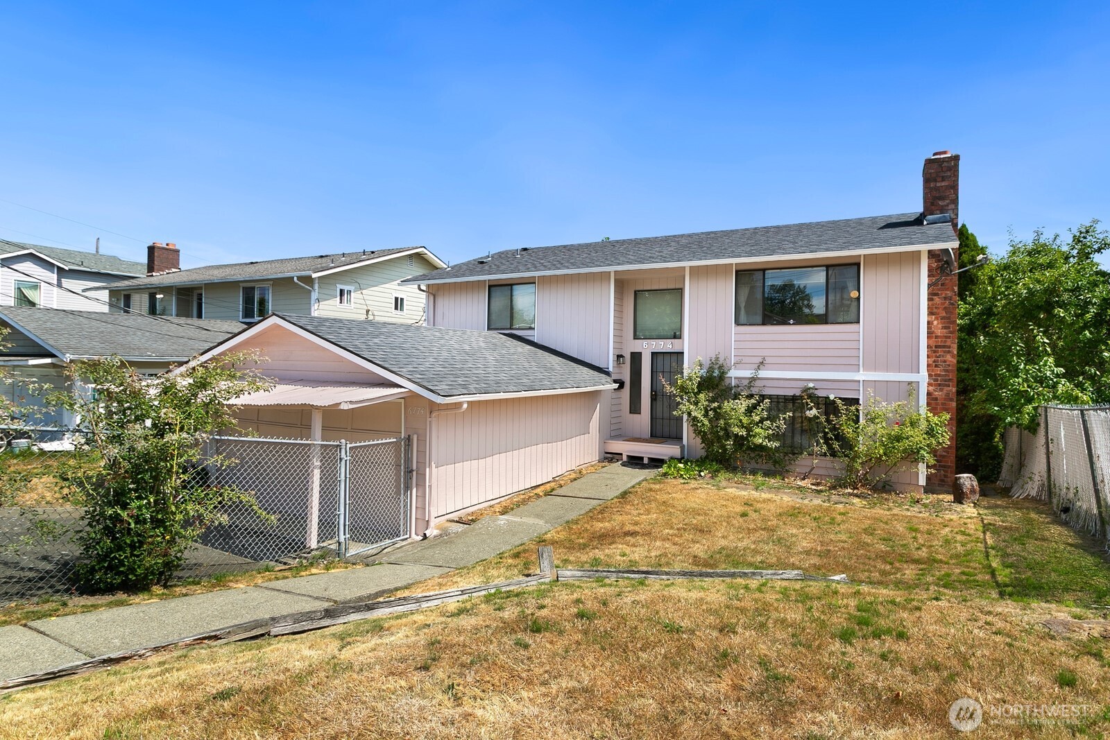 6774 28th Avenue Property Photo 1