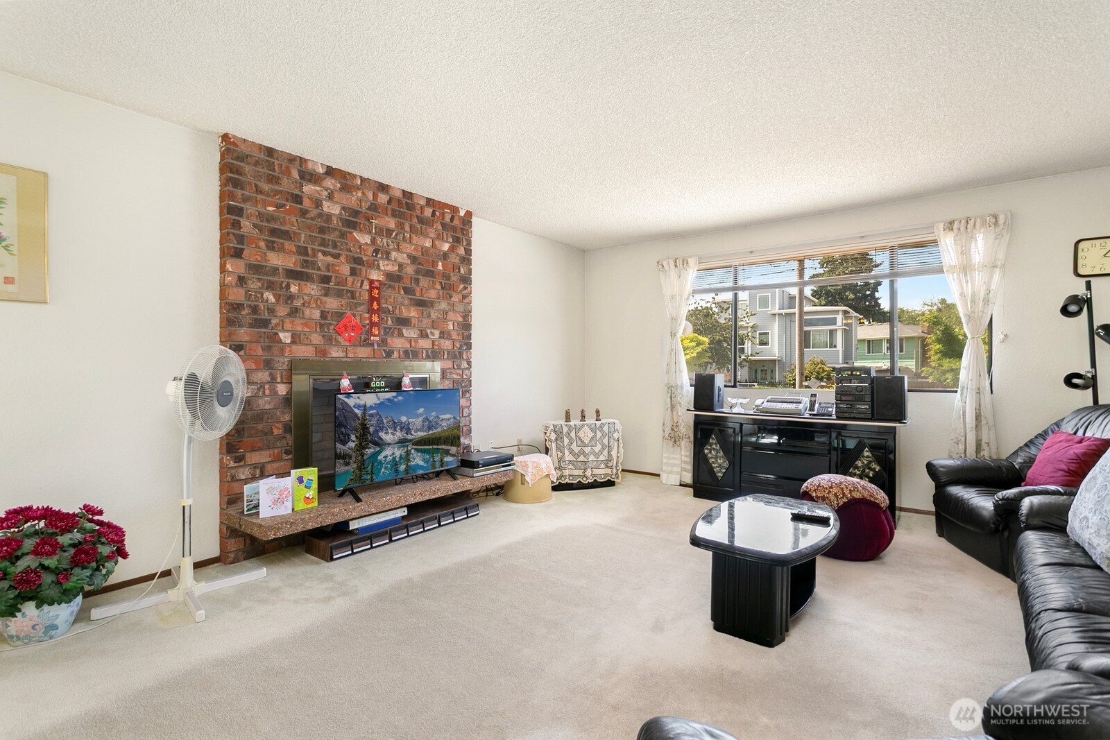 6774 28th Avenue Property Photo 3
