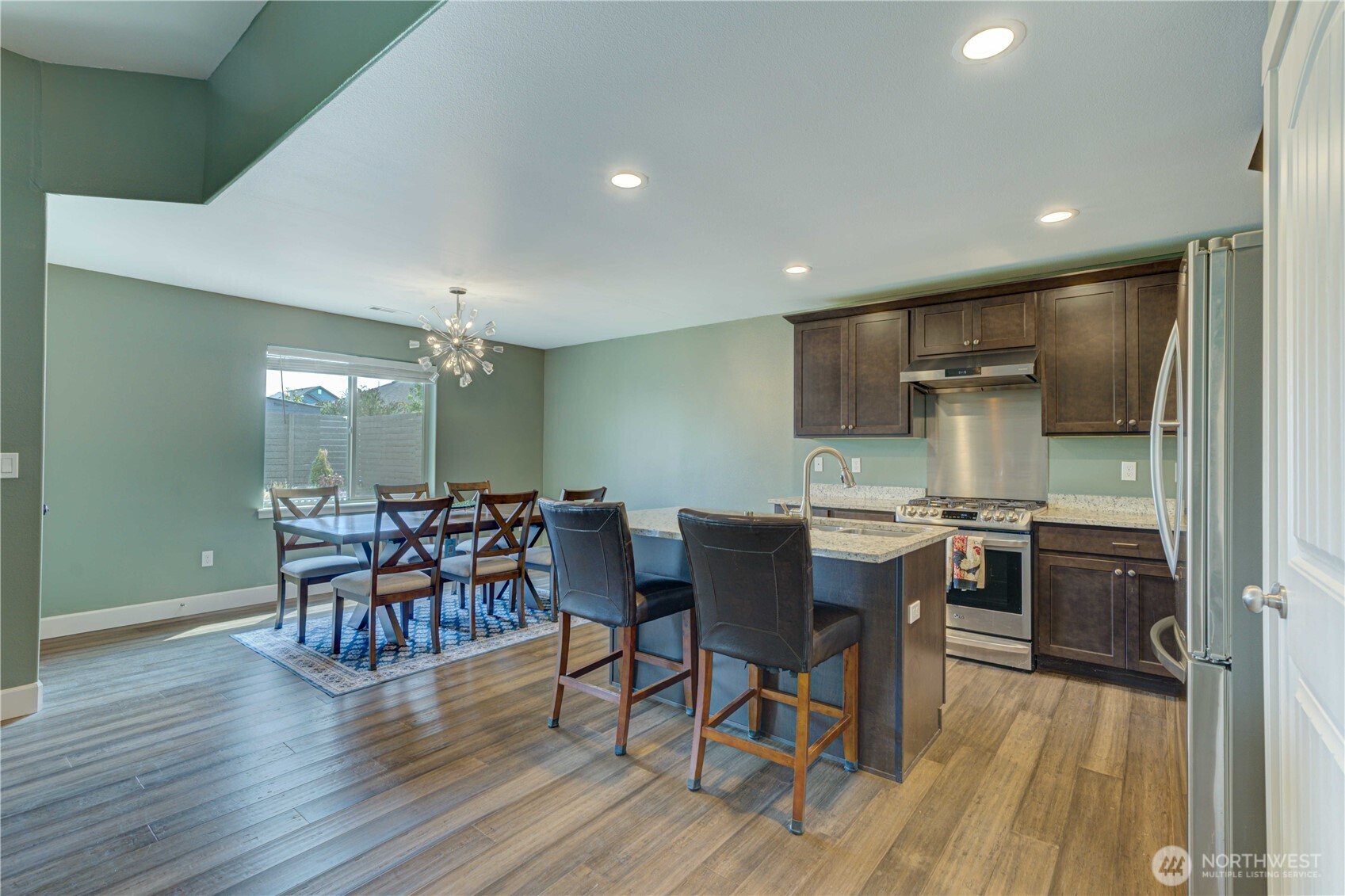 6017 Cotswold Lane Property Photo 4
