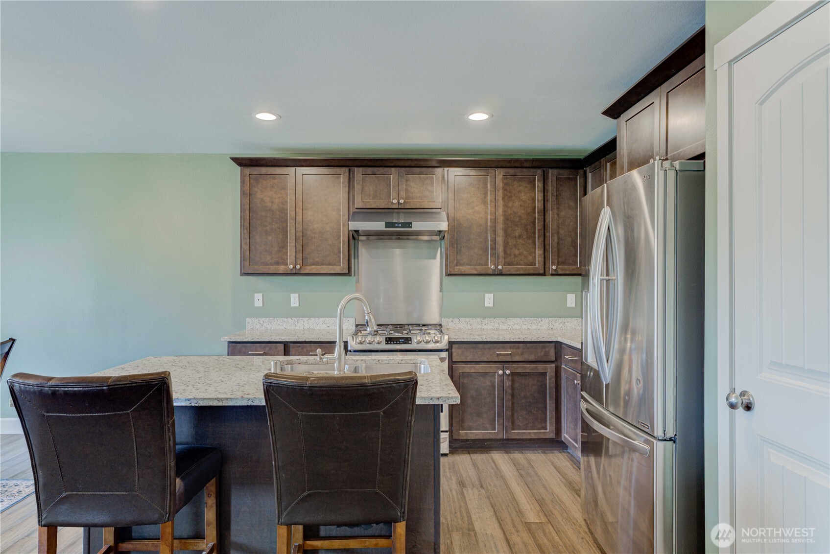 6017 Cotswold Lane Property Photo 5