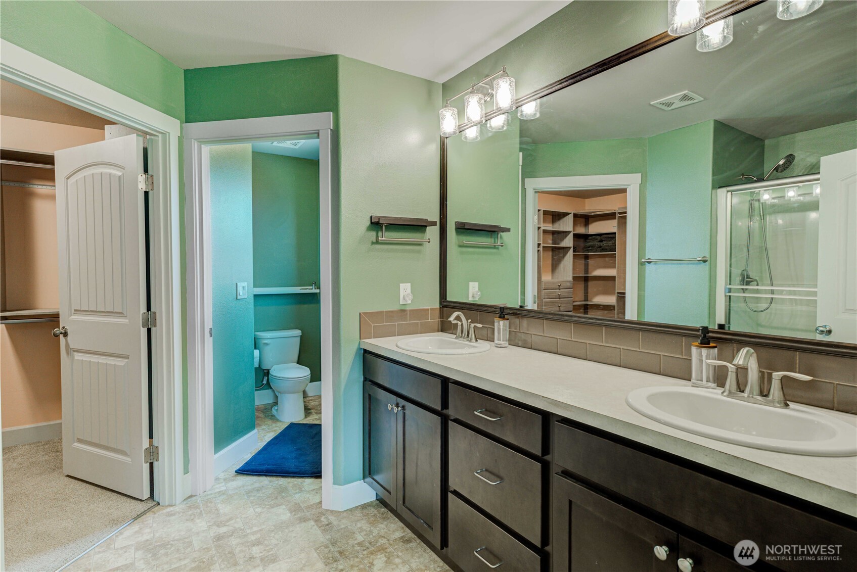 6017 Cotswold Lane Property Photo 10