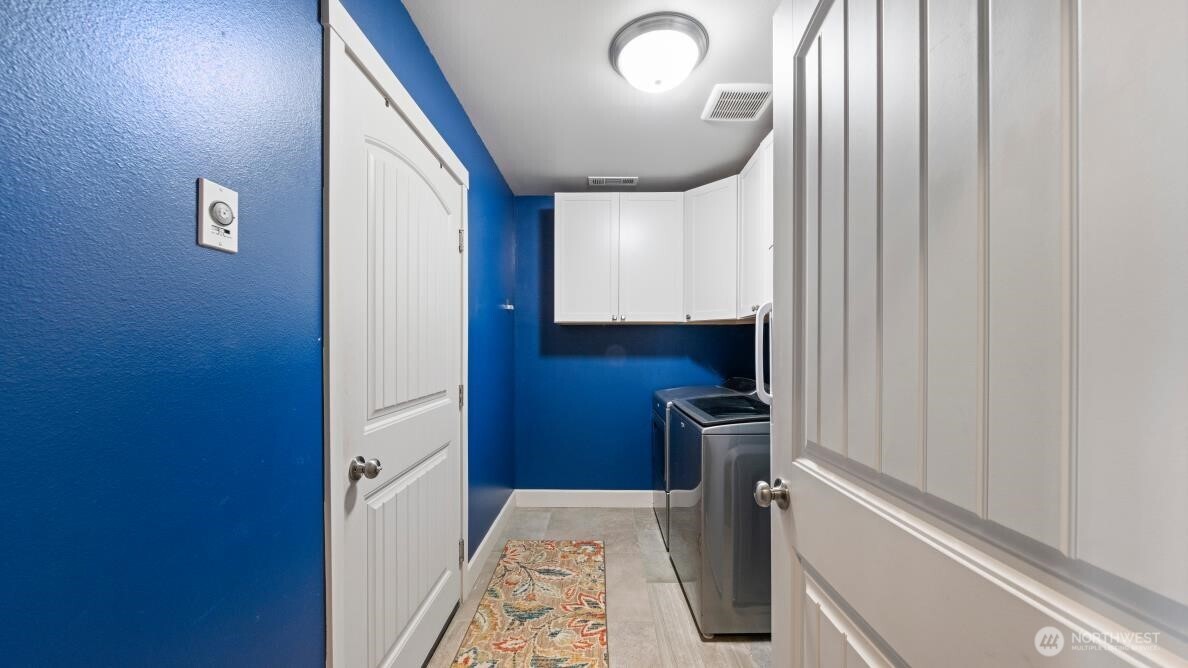 6017 Cotswold Lane Property Photo 16