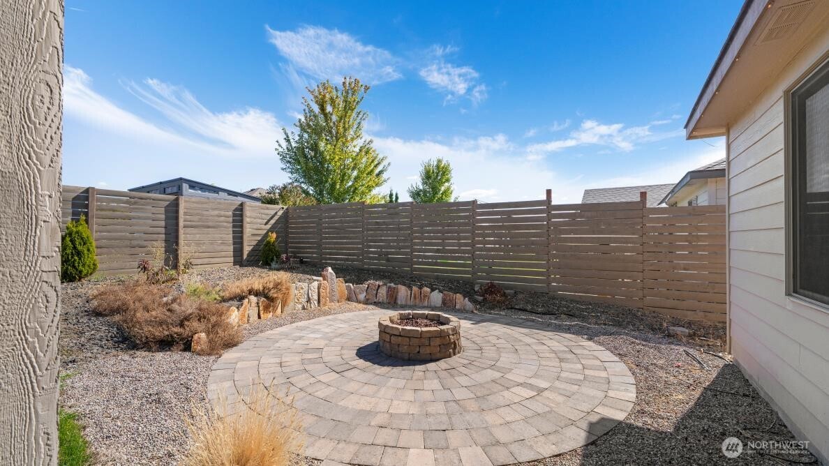 6017 Cotswold Lane Property Photo 29