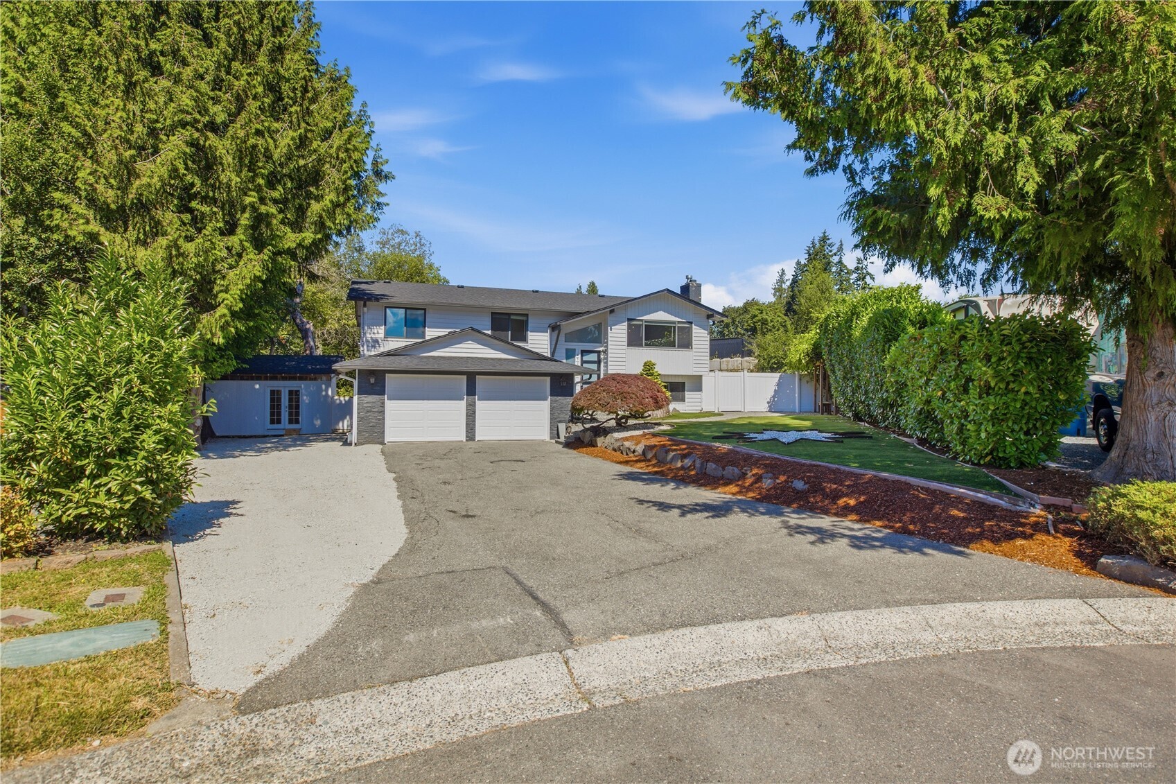 4525 149th Place Property Photo 3