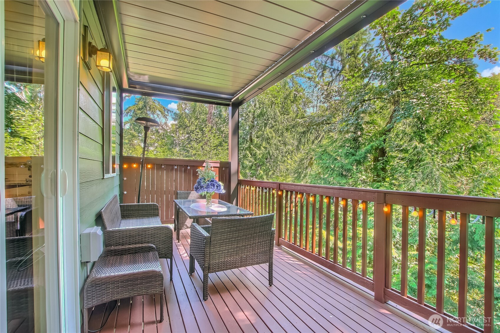 16426 85th Place Property Photo 16