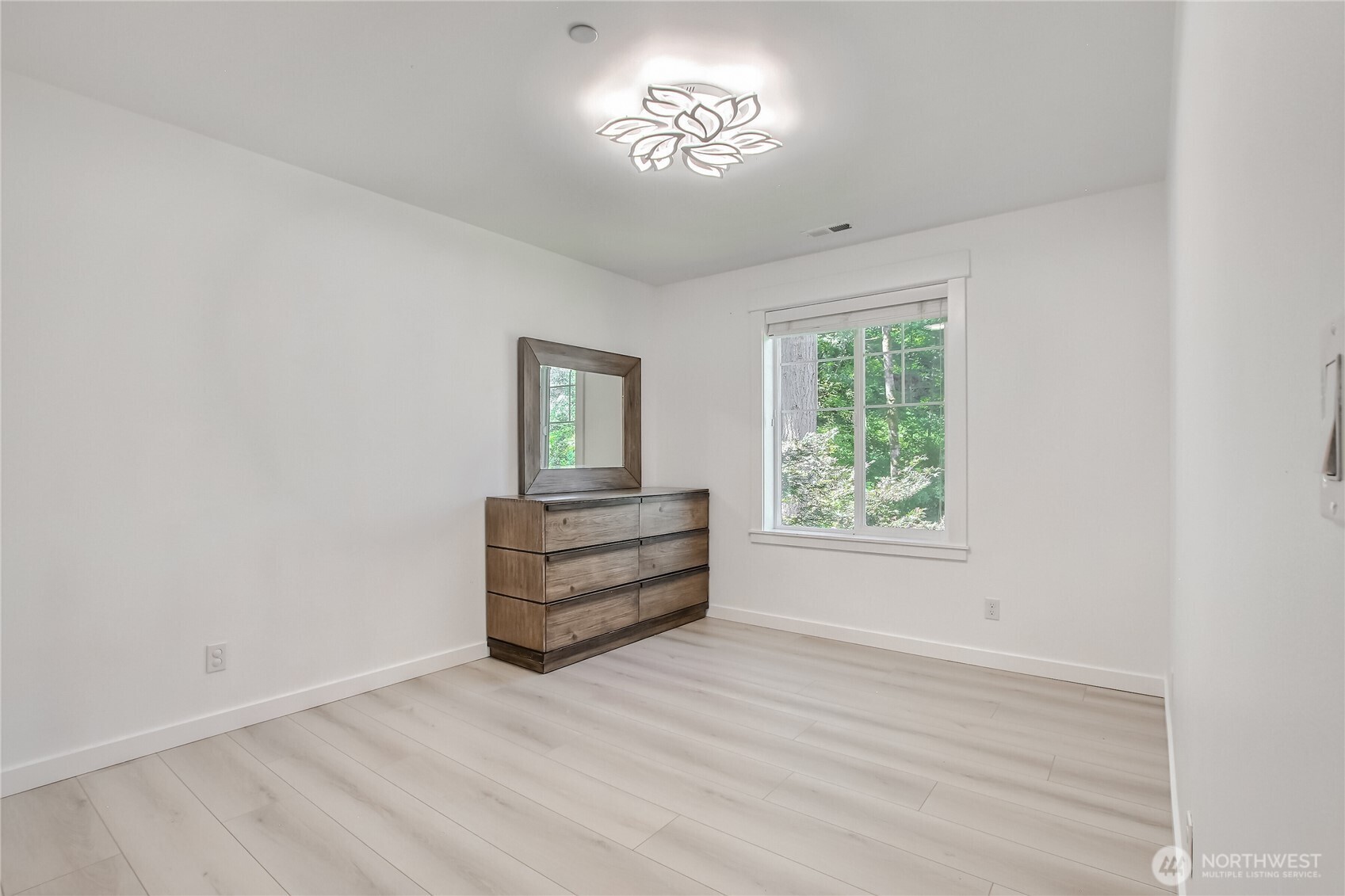 16426 85th Place Property Photo 26