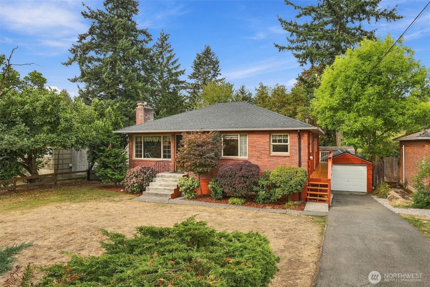 13045 Corliss Avenue Property Photo 1