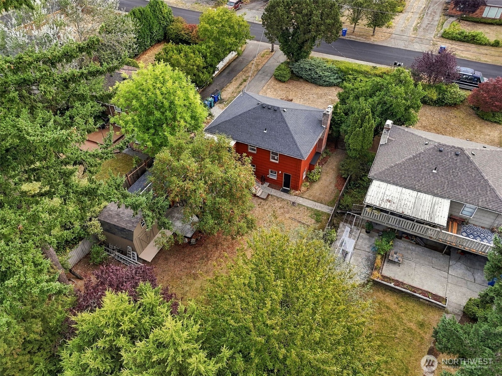 13045 Corliss Avenue Property Photo 5
