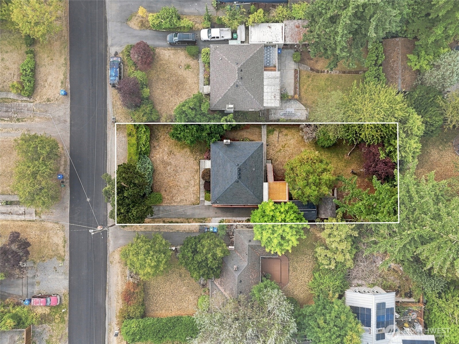 13045 Corliss Avenue Property Photo 14
