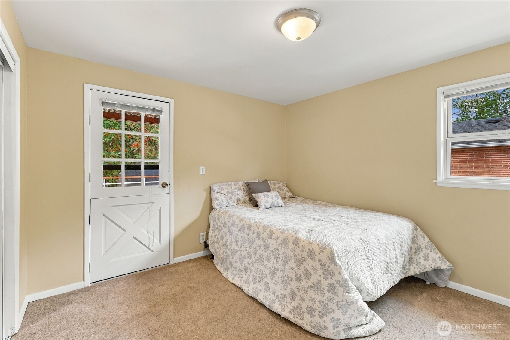 13045 Corliss Avenue Property Photo 23