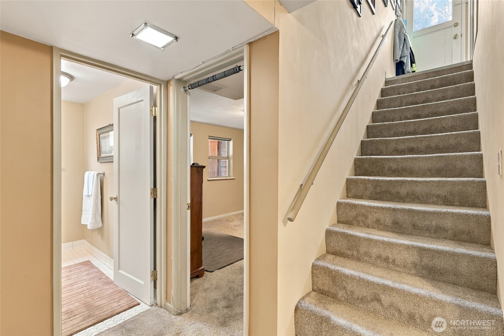 13045 Corliss Avenue Property Photo 28