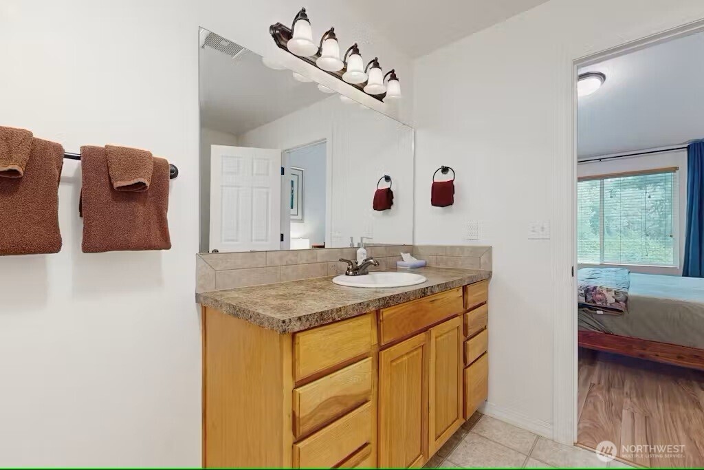 120 Pine Glen Court Property Photo 14