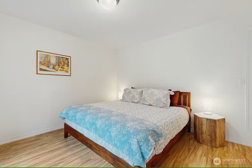120 Pine Glen Court Property Photo 15