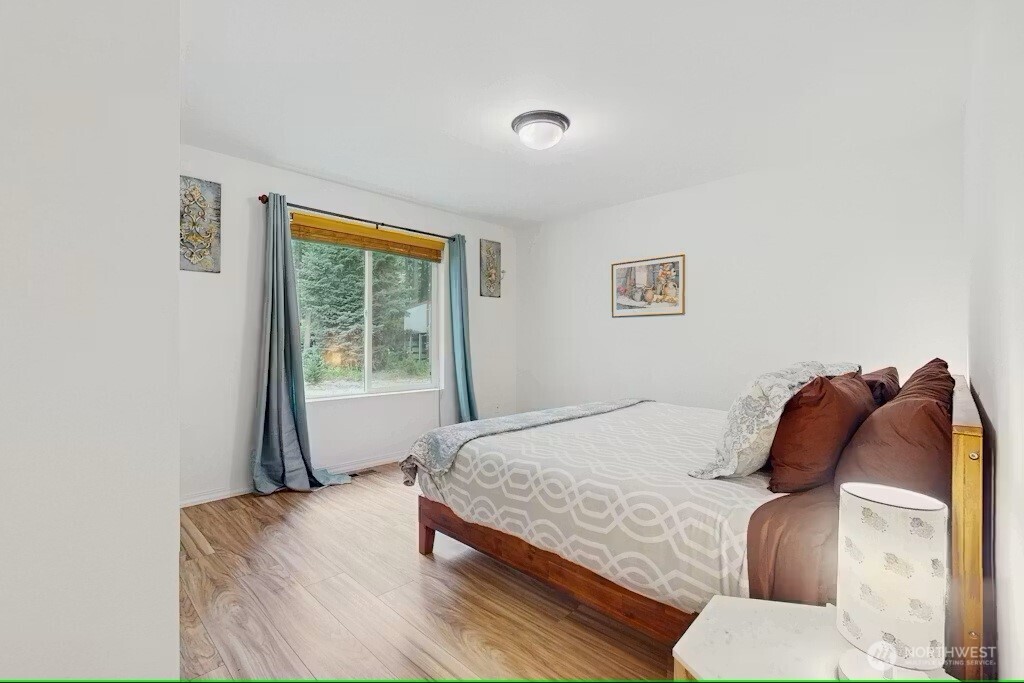 120 Pine Glen Court Property Photo 16