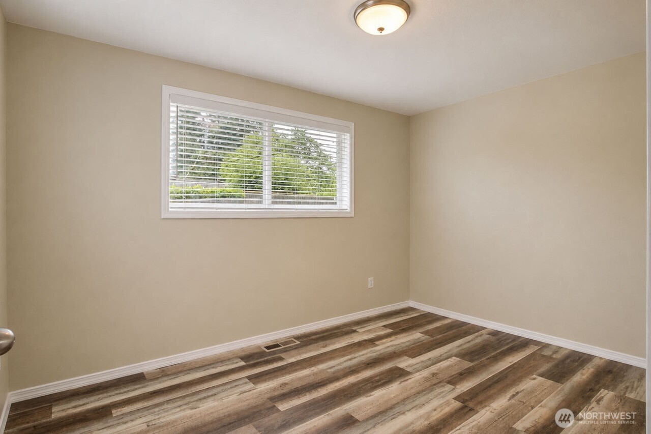 5410 N 40th Street Property Photo 15