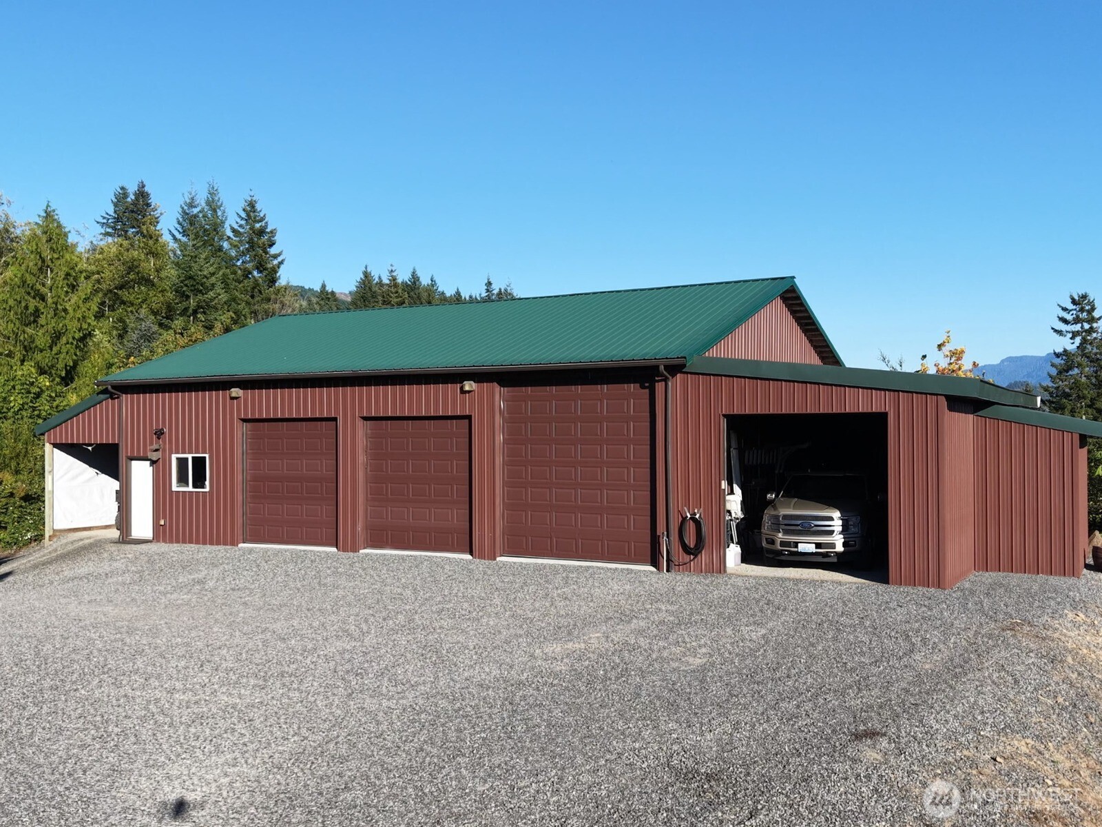 221 Winslow Lane Property Photo 4
