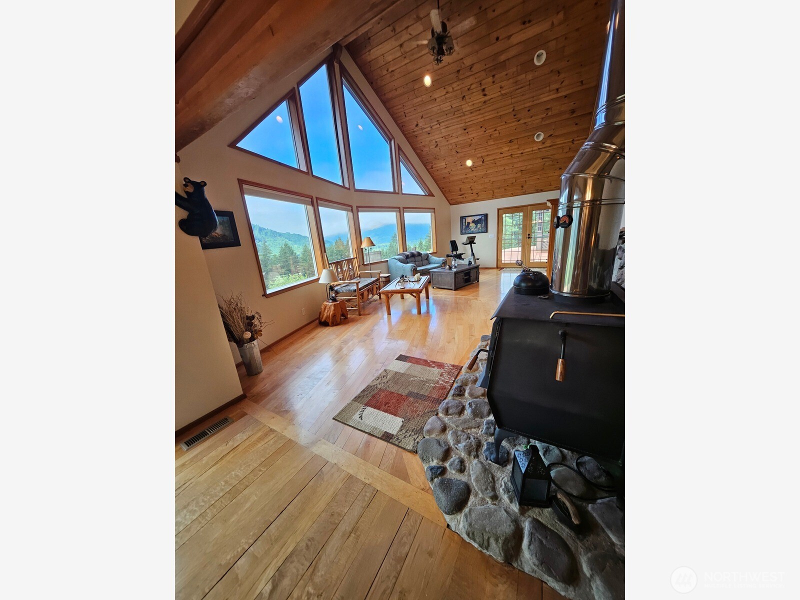 221 Winslow Lane Property Photo 13