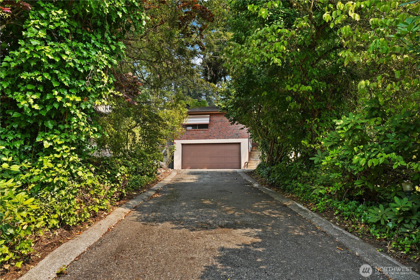 710 Princeton Street Property Photo 27