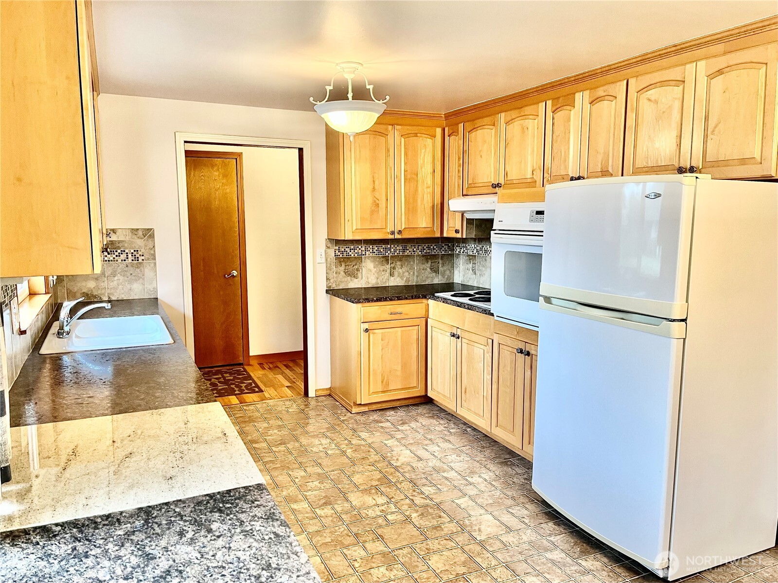 307 X Street Property Photo 18