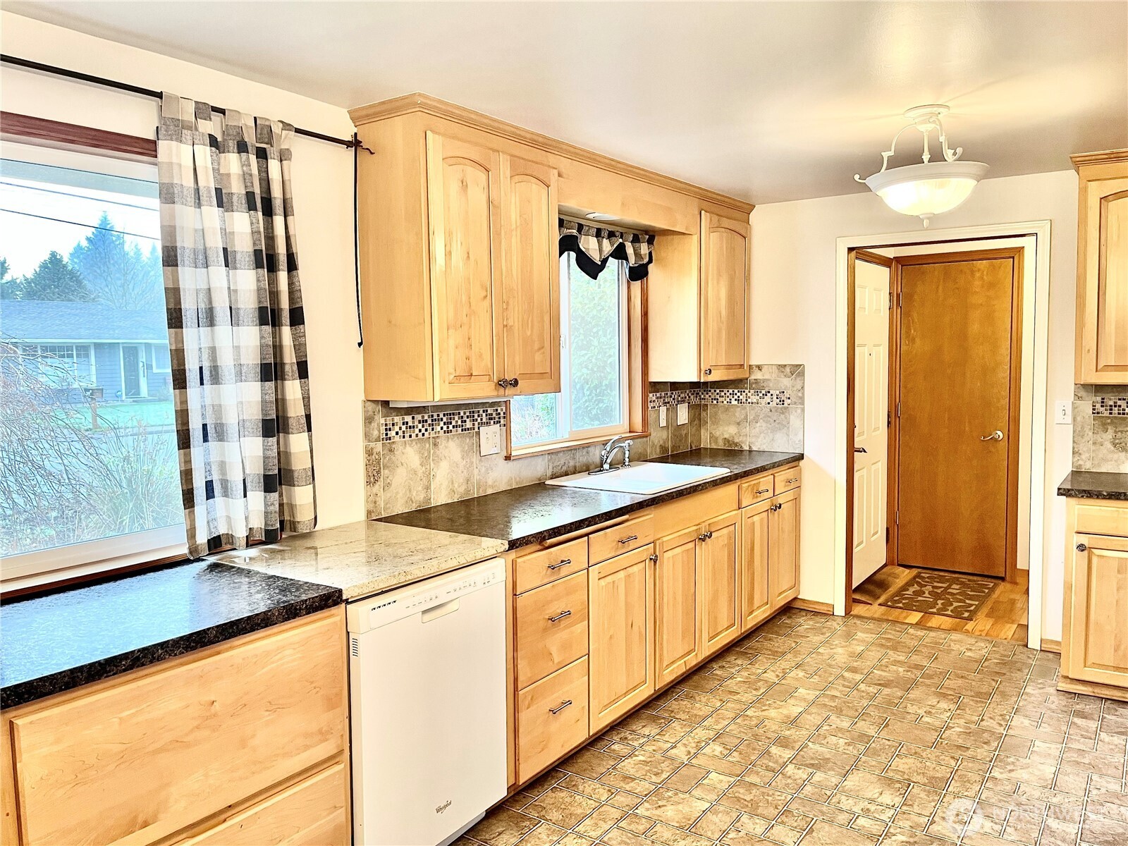 307 X Street Property Photo 19
