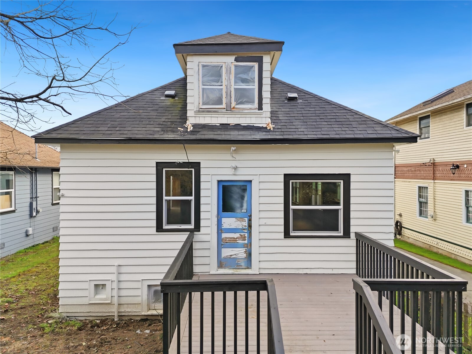 285 Earlington Avenue Property Photo 17