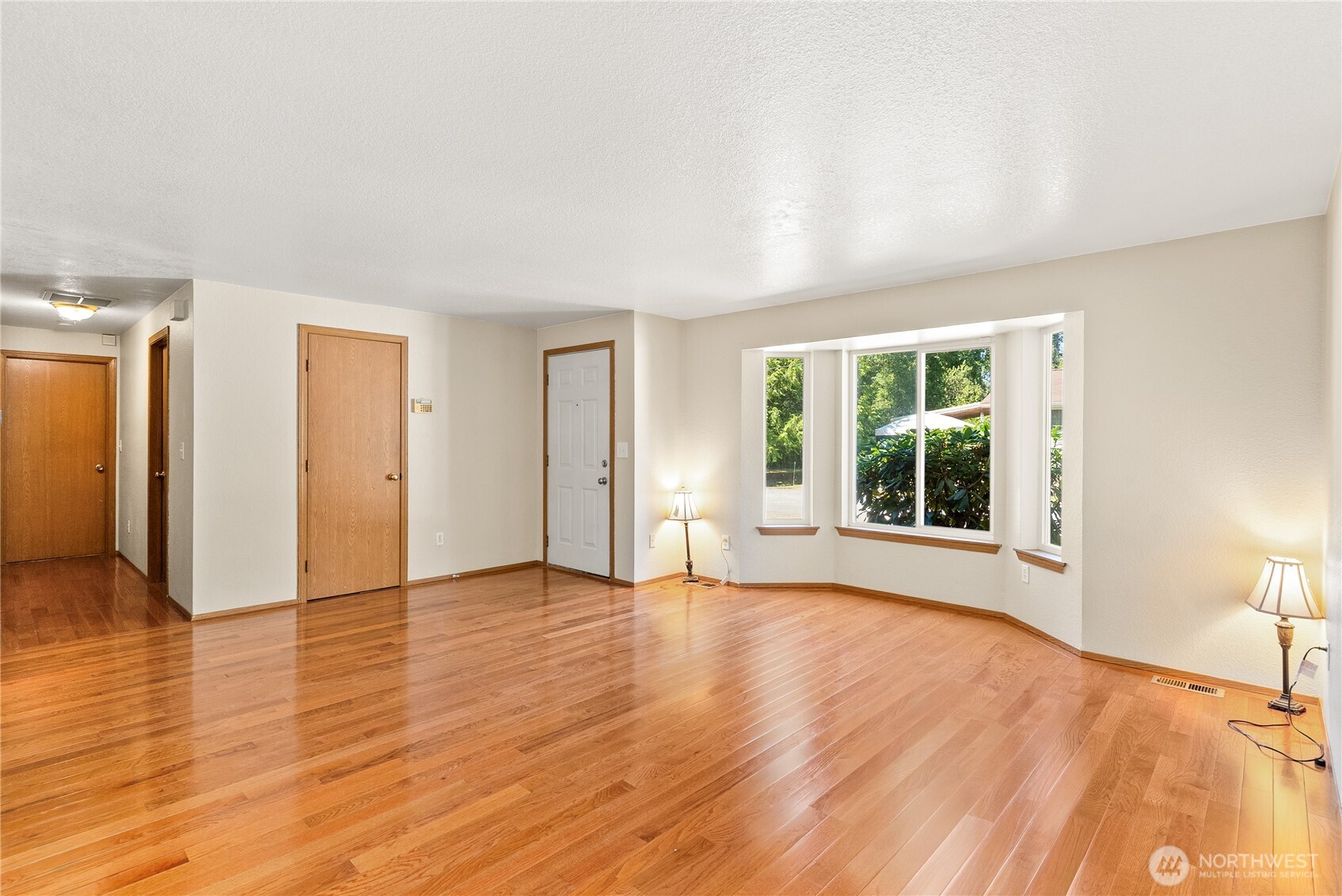 608 100th Street Property Photo 3