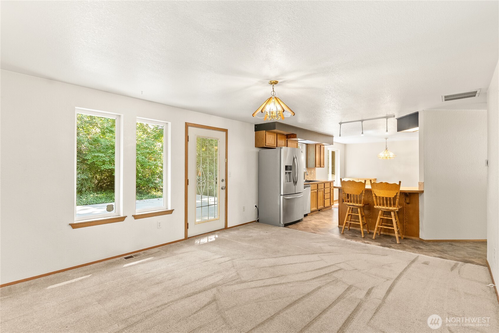 608 100th Street Property Photo 11