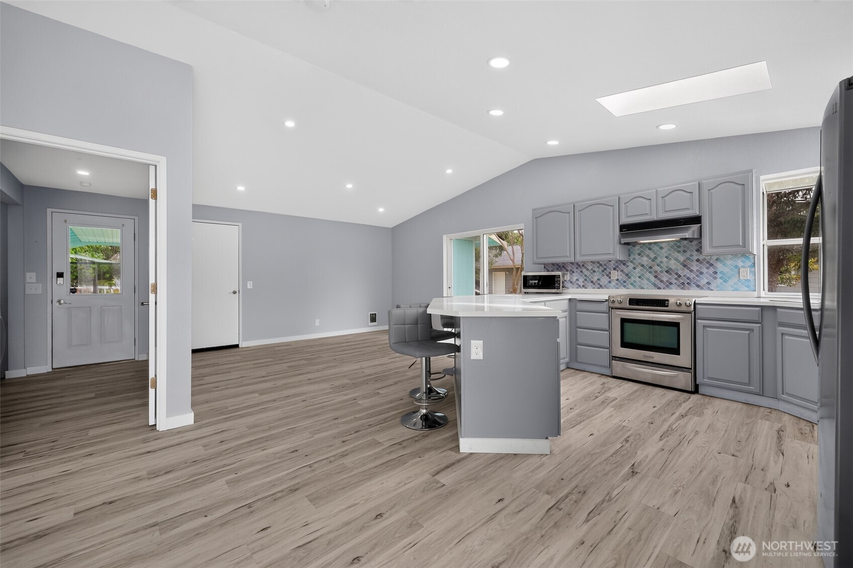 393 Canal Drive Property Photo 8