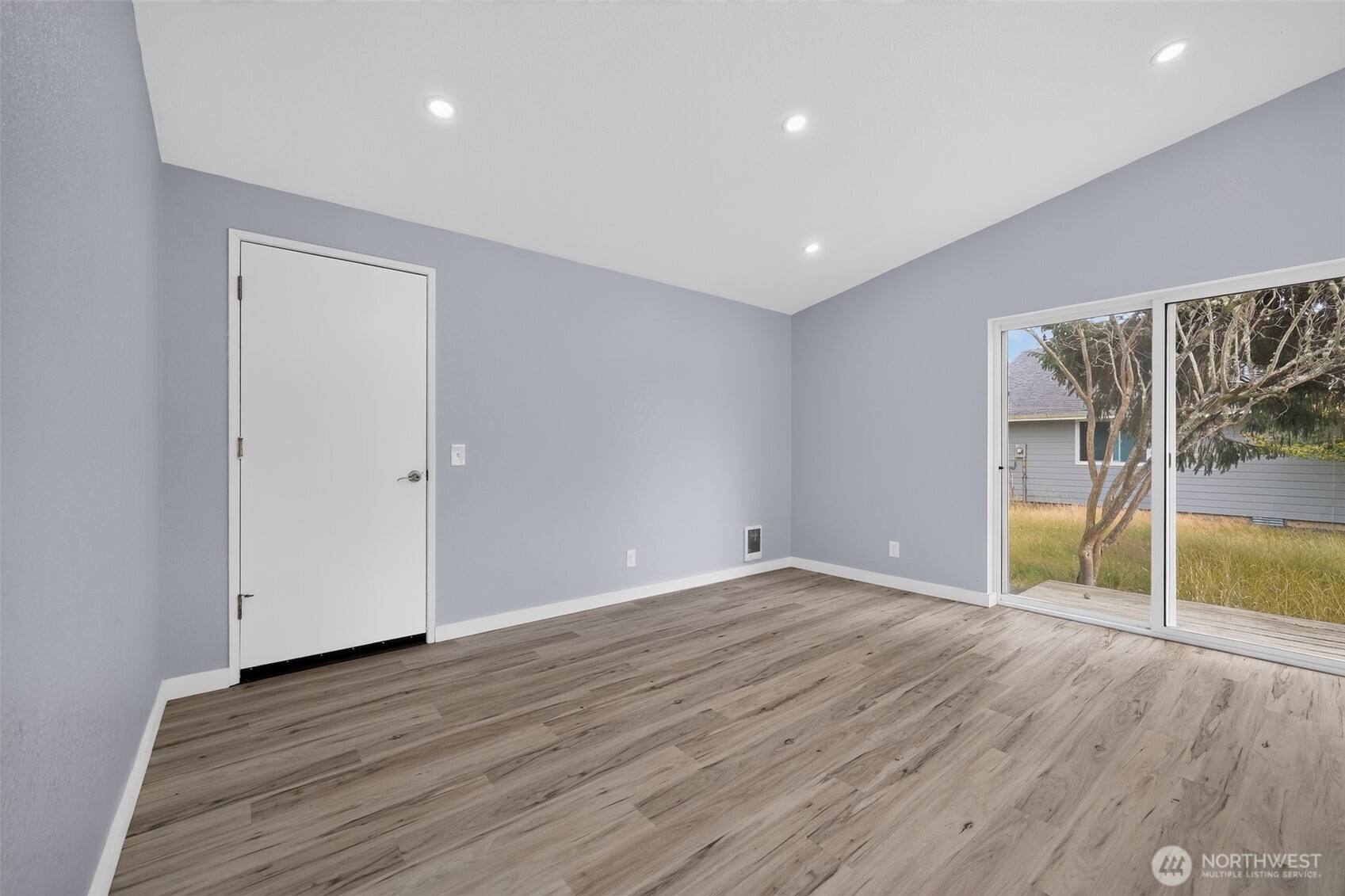 393 Canal Drive Property Photo 13
