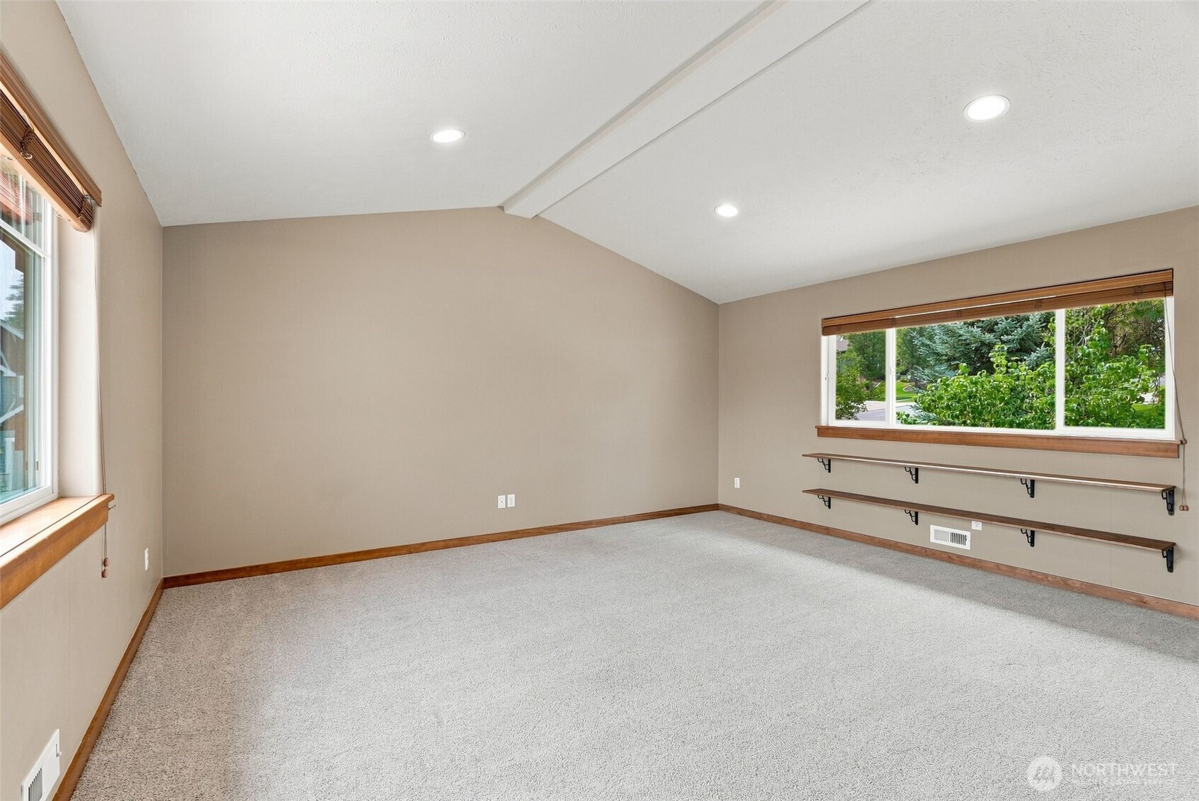 5302 S Bates Dr Property Photo 21