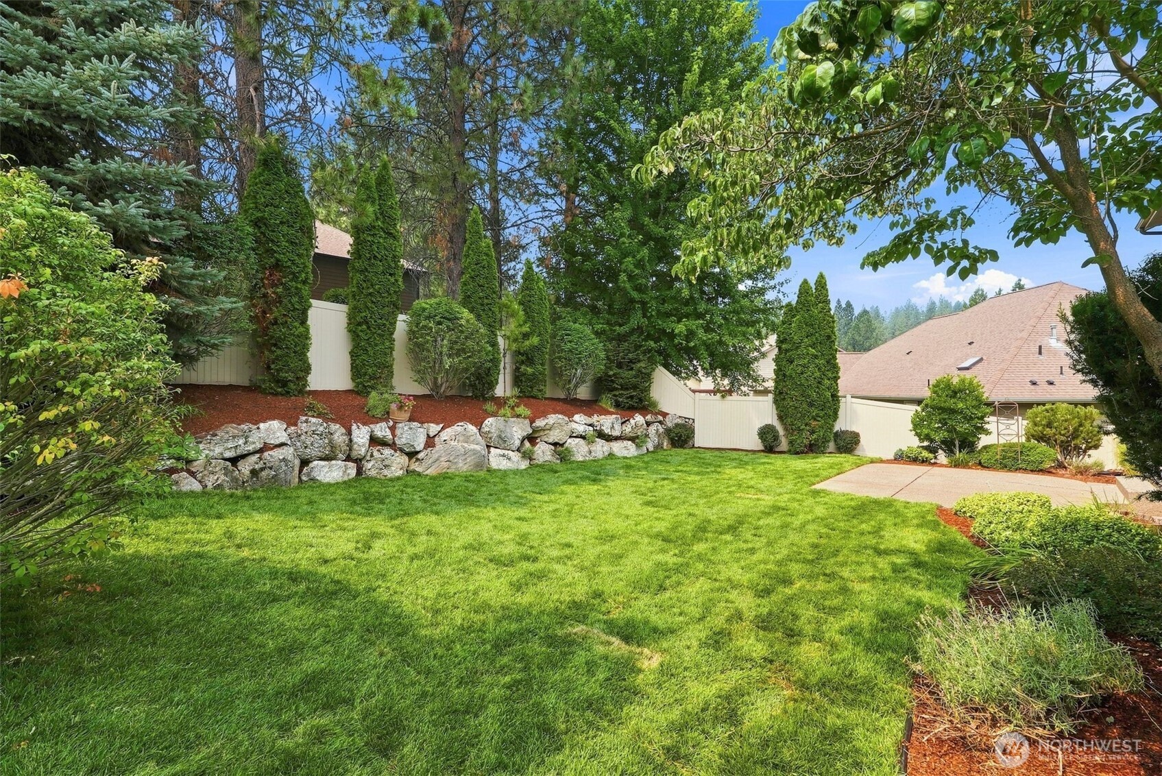5302 S Bates Dr Property Photo 33
