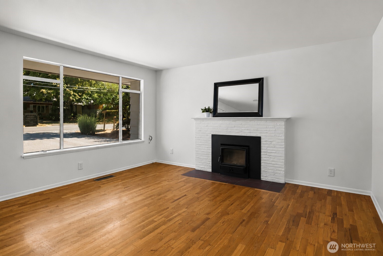 16821 19th Avenue Property Photo 8