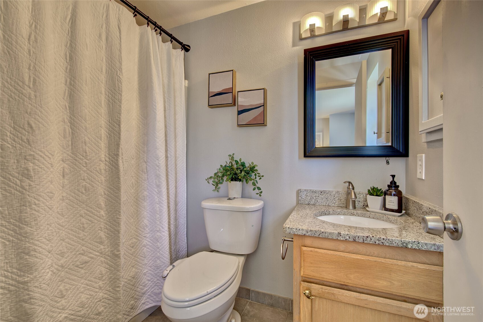 23317 Edmonds Way 4 Property Photo 32