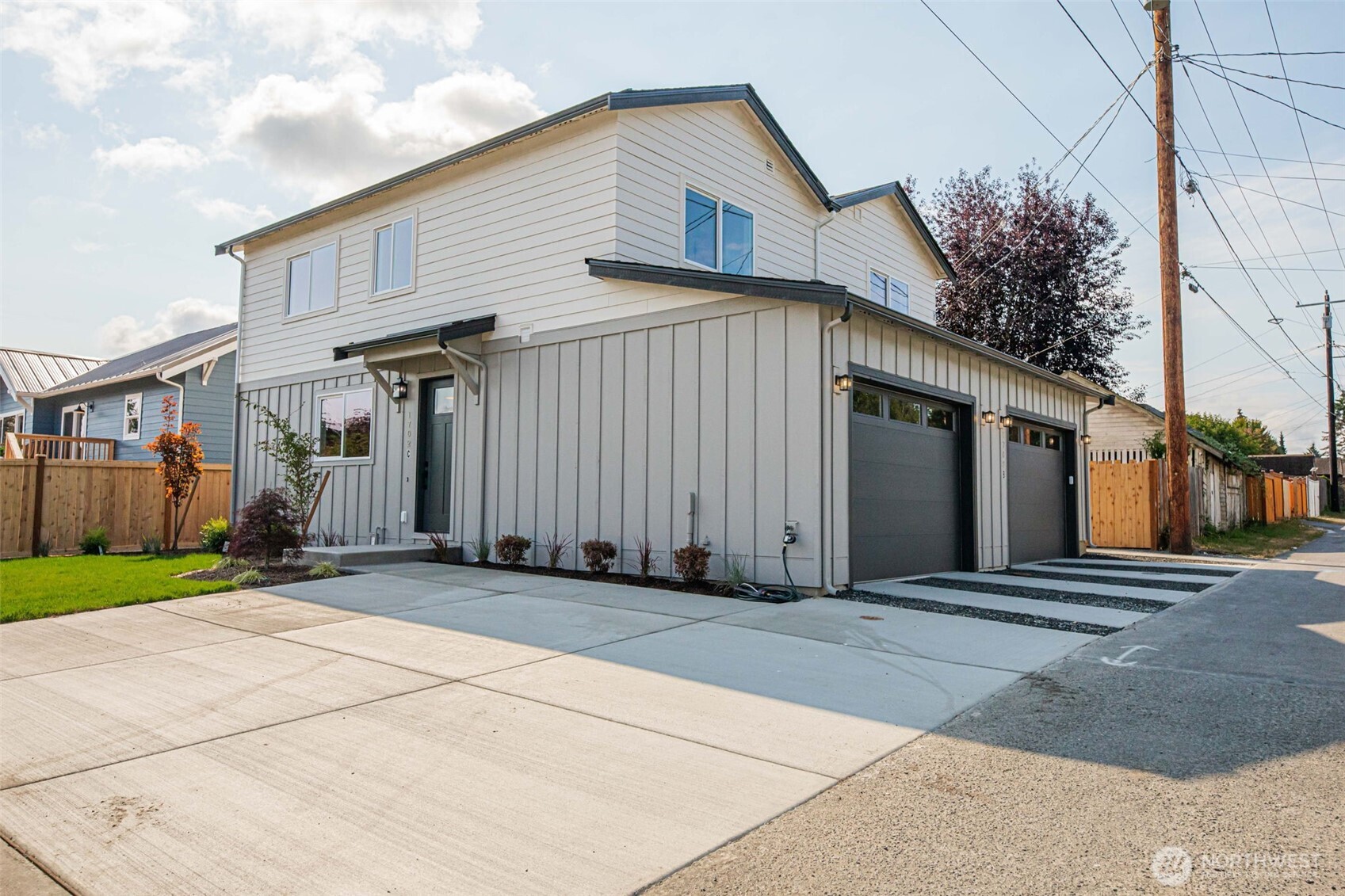 1702 Rainier Avenue B Property Photo 1
