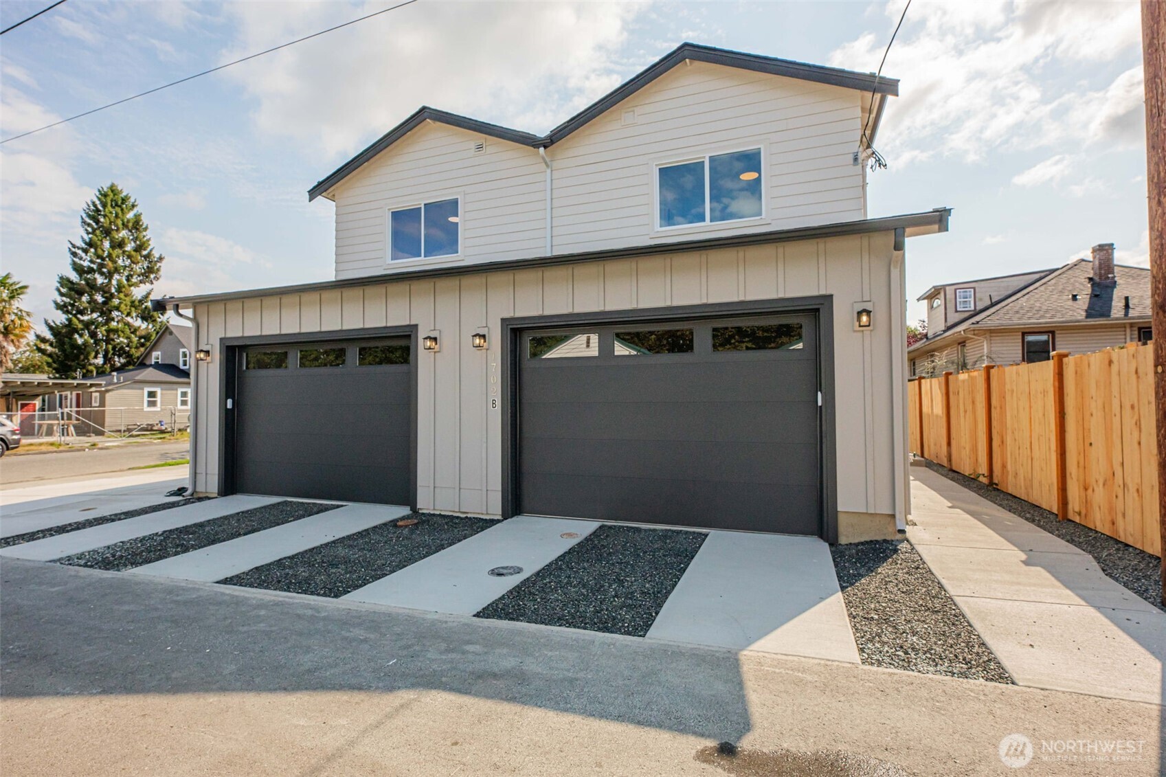 1702 Rainier Avenue B Property Photo 14