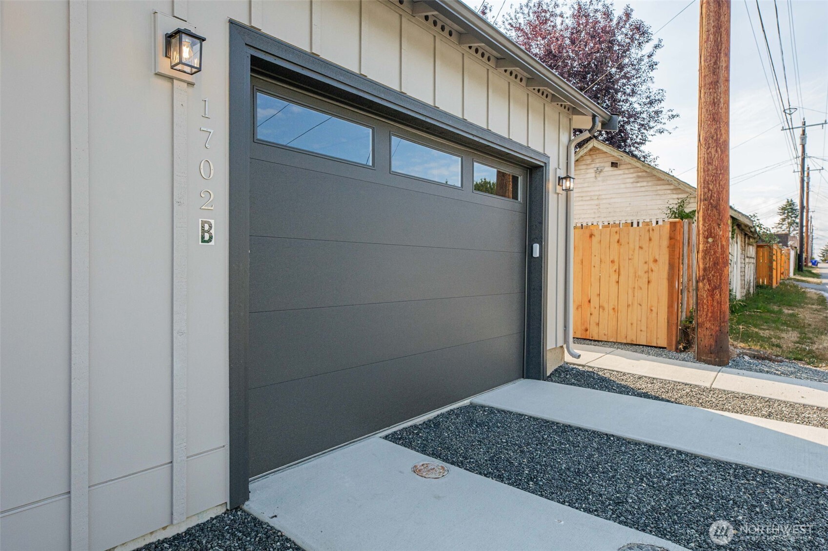 1702 Rainier Avenue B Property Photo 17