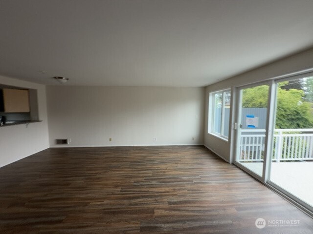1610 Park Avenue B3 Property Photo 3