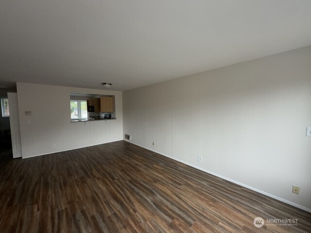 1610 Park Avenue B3 Property Photo 5