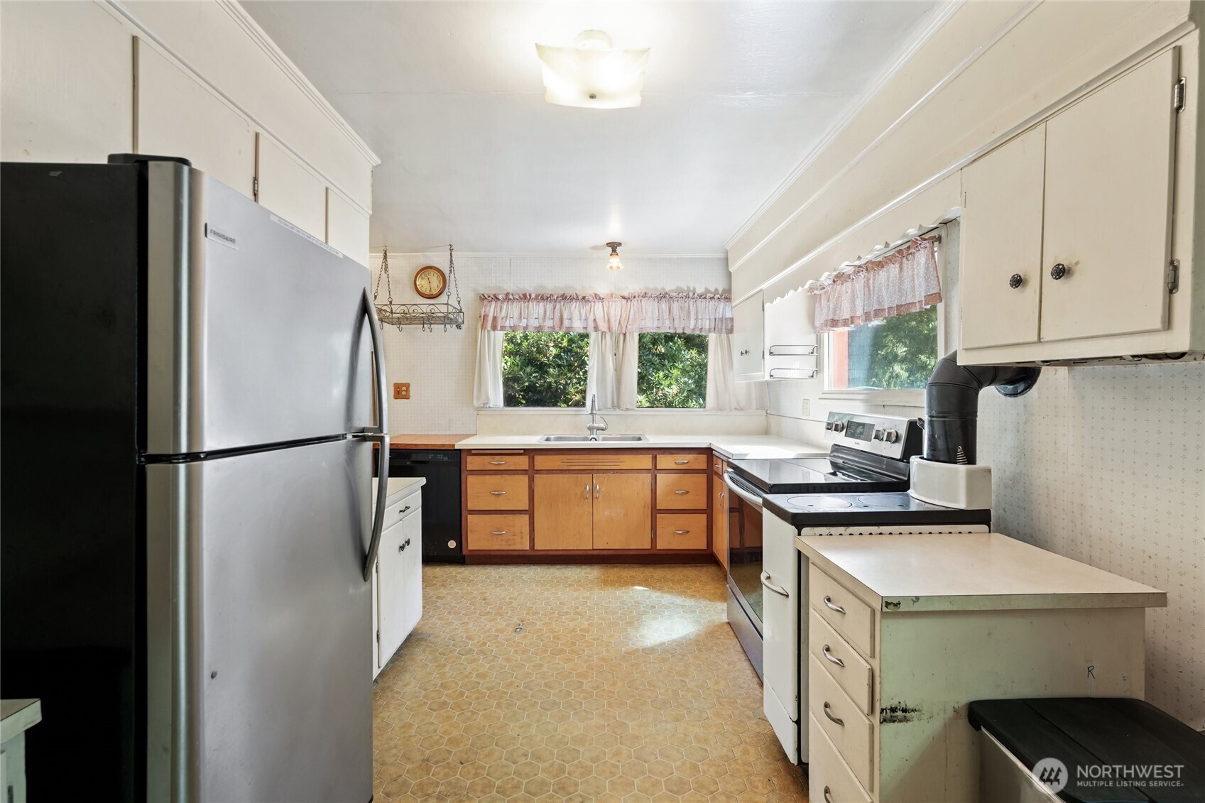 8807 Sr 92 Property Photo 15