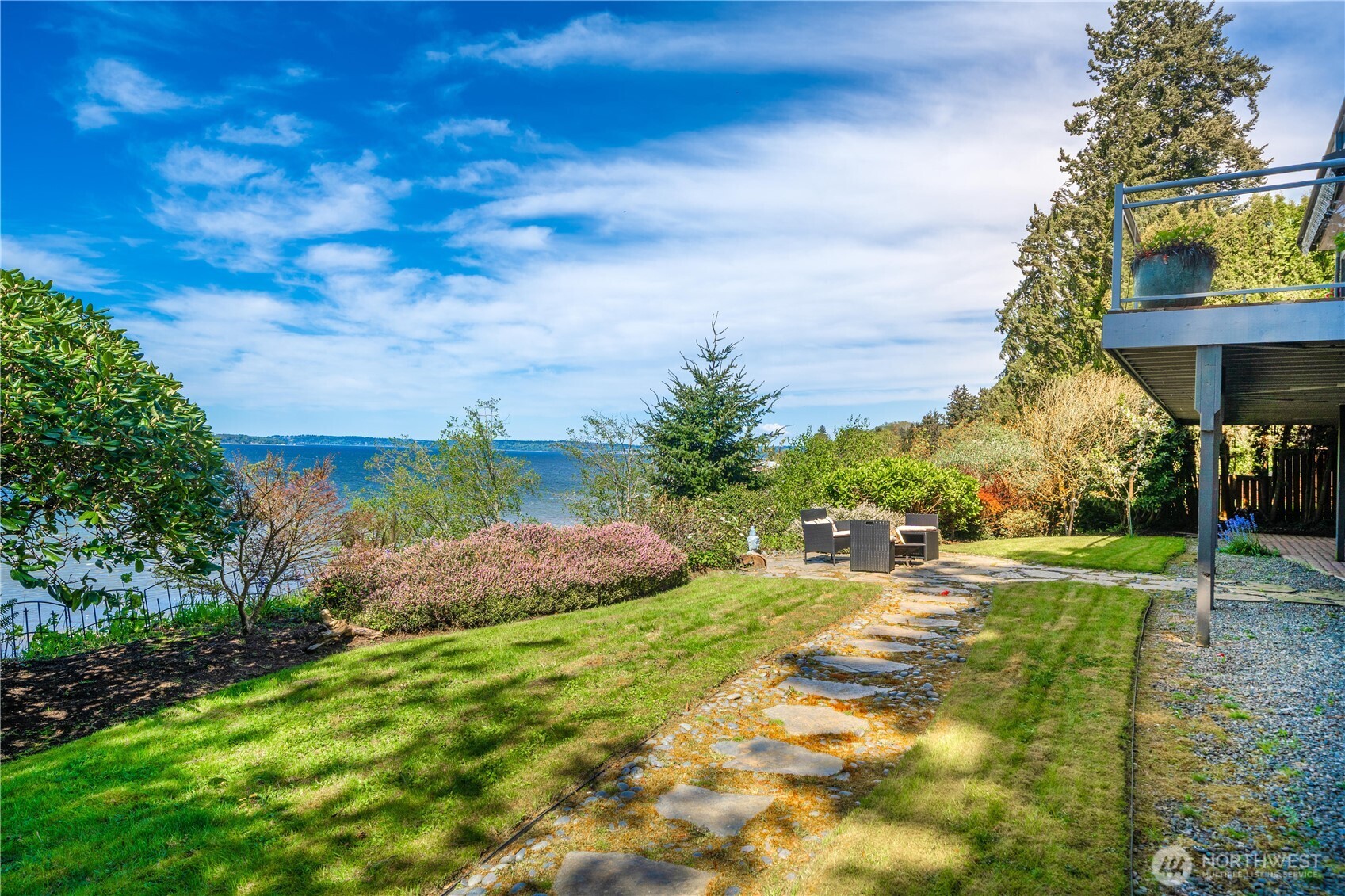 3626 Sw Dash Point Road Property Photo 4