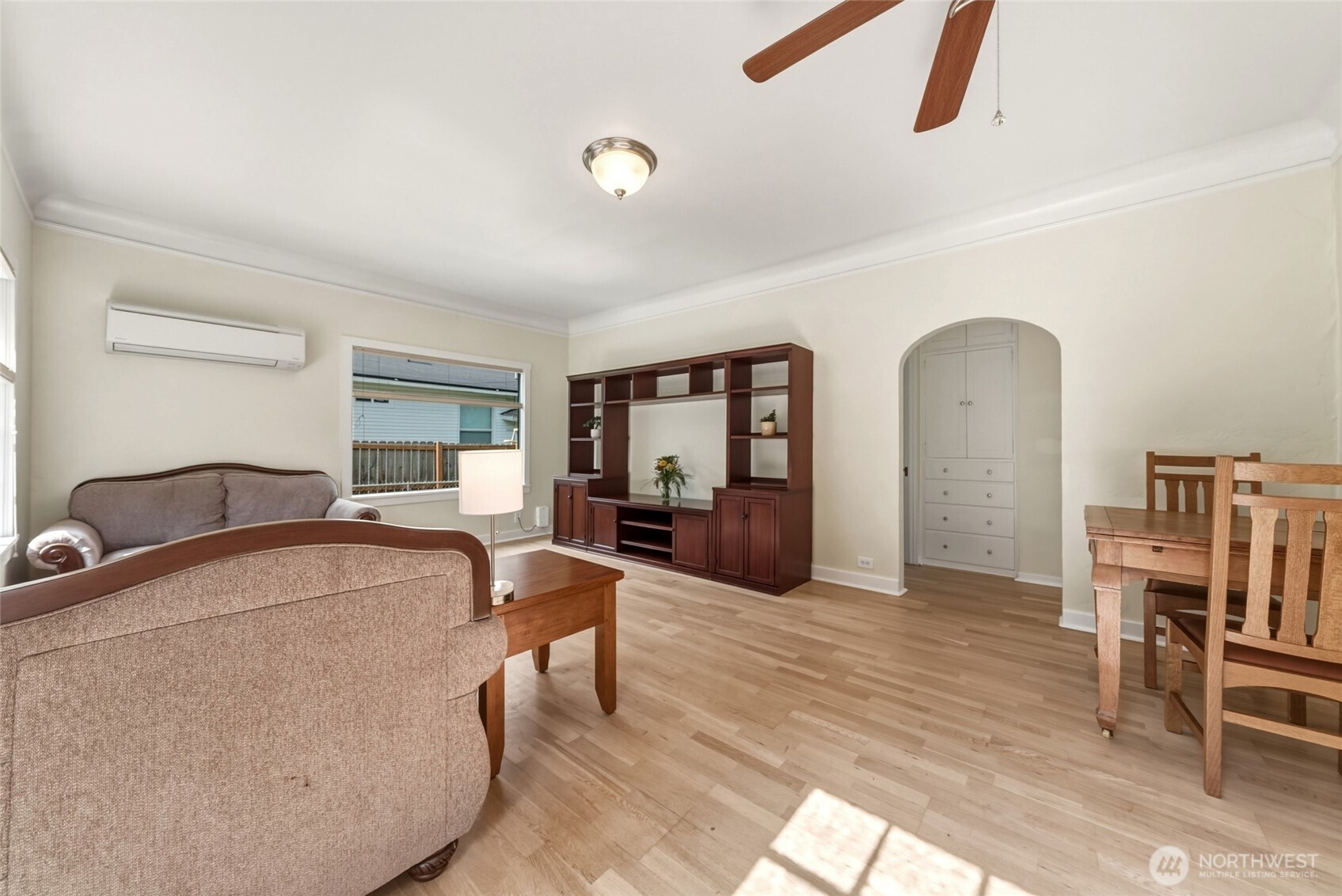 831 Valencia Street Property Photo 6