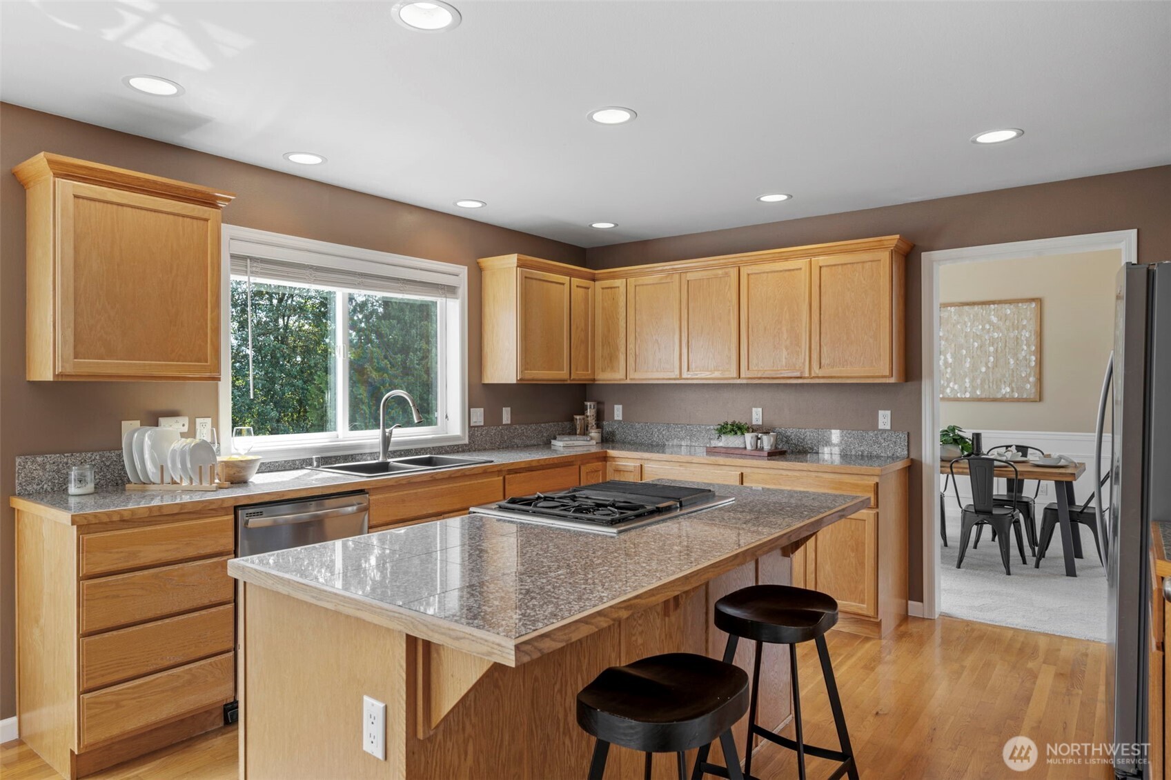 11521 42nd Place Property Photo 8